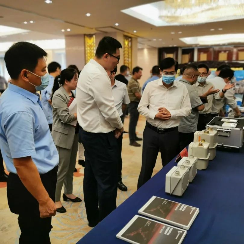 6352359440858.png 77.png